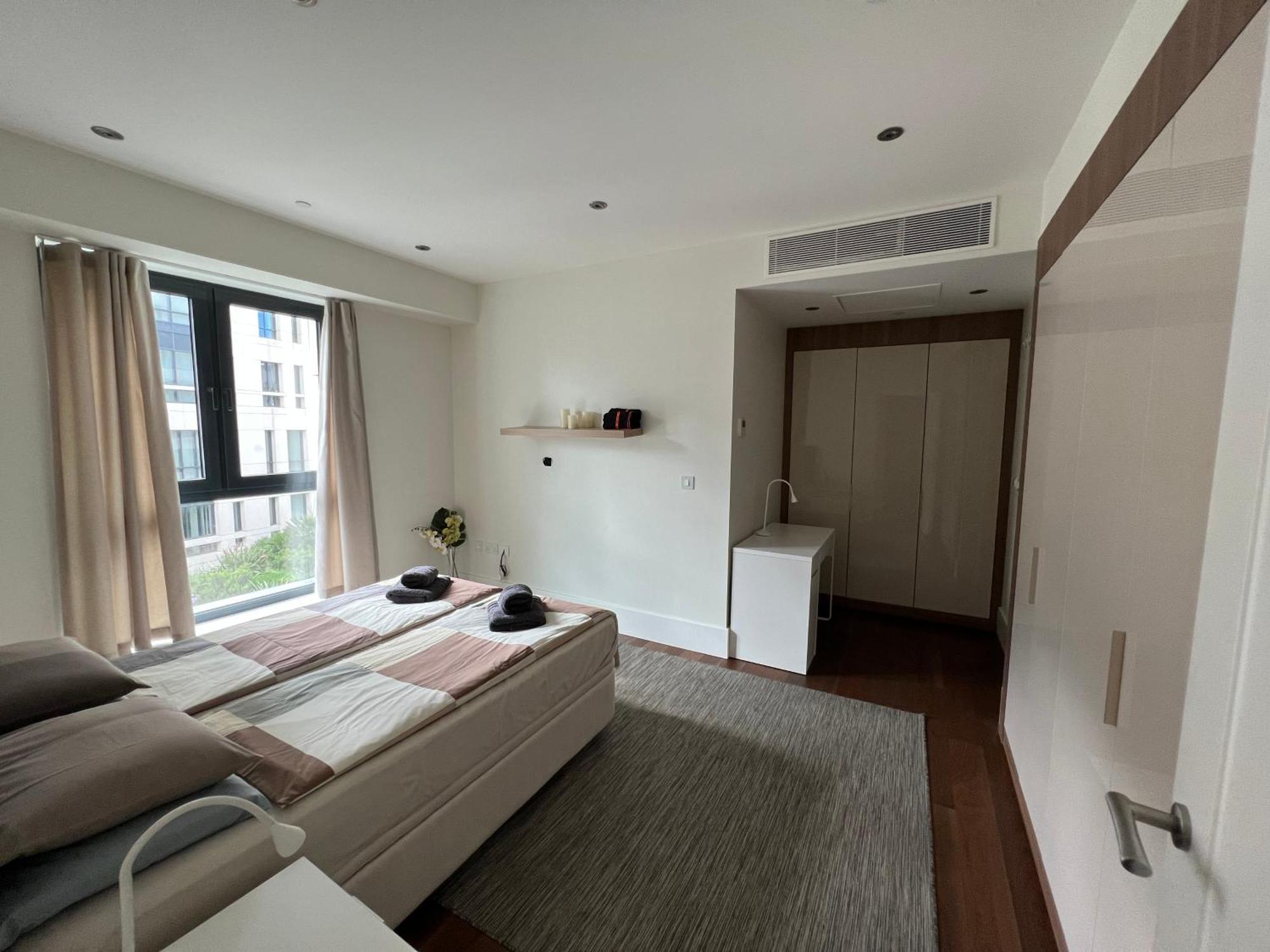 Deluxe 1-Bed Apartment In The City Centre Gibraltar Exterior foto